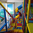 juegos infantiles, tobogan, Resbaladillas, Resbaladeros, laberintos, Playground, alberca de pelotas.